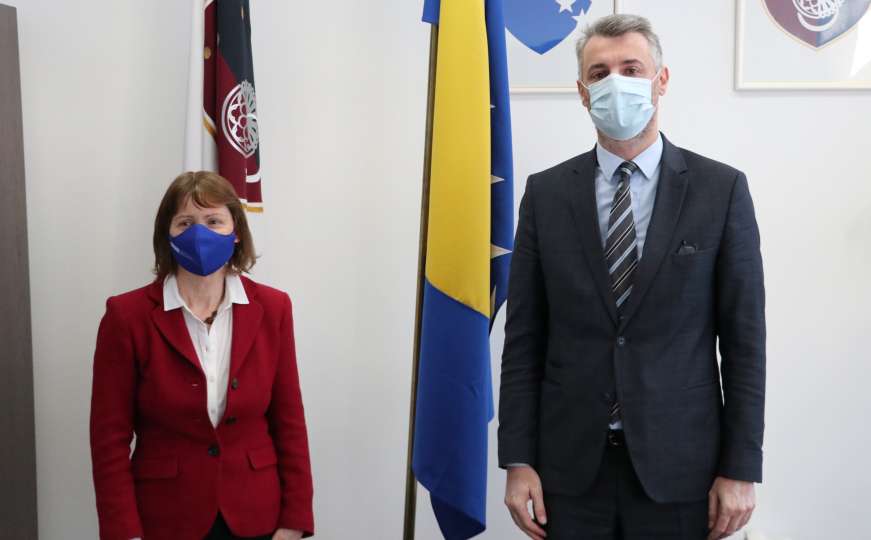 Premijer Forto i šefica Misije OSCE-a Kavalec: Nastaviti s borbom protiv korupcije